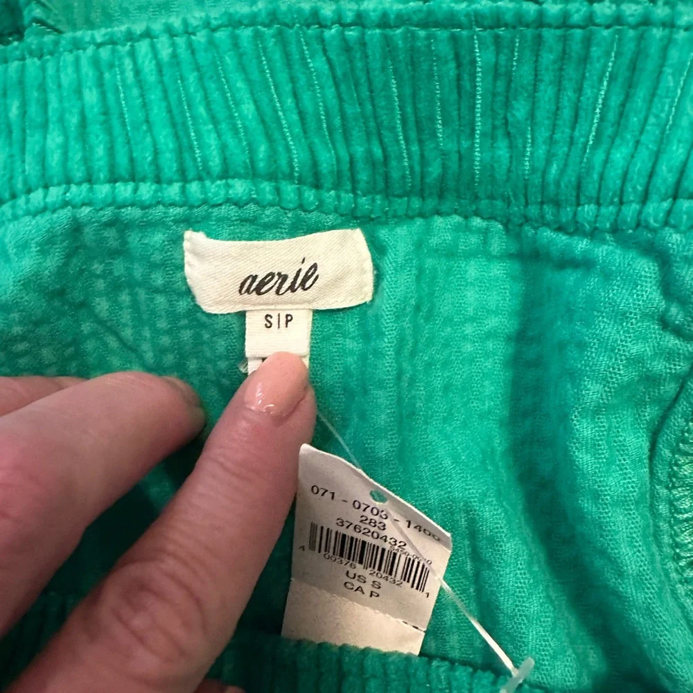 NWT Aerie Corduroy Micro Mini Skirt in Kelly Green-Size Small